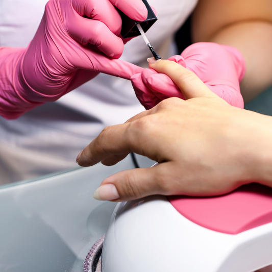 Formation : Manucure russe et vernis semi-permanent